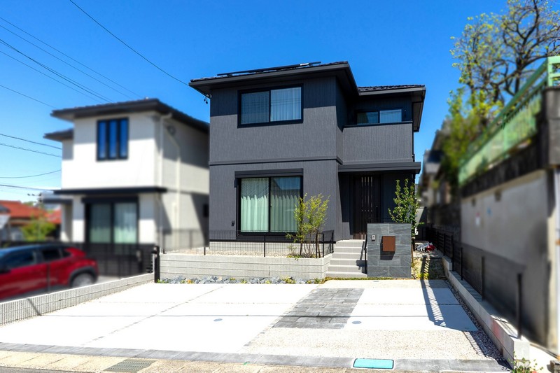 【豊田明和町2丁目】No.2号棟
外観　3台駐車も可能な広さのある敷地計画