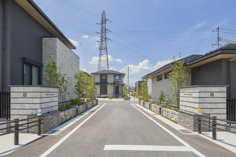 【築のまち】
モデルハウスと建売住宅が完成し、街の雰囲気を体感いただけます。
