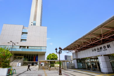 「金山」駅